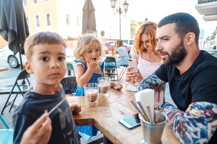 Kids in Restaurants