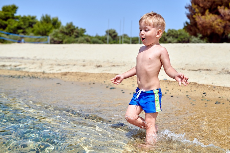 Toddler Contracts Flesh Eating Bacteria at Maryland Beach