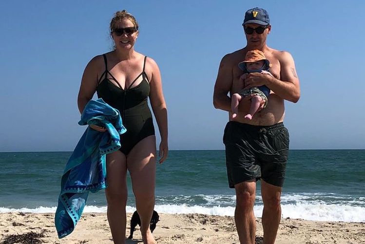 Amy Schumer Teases Pregnancy Documentary