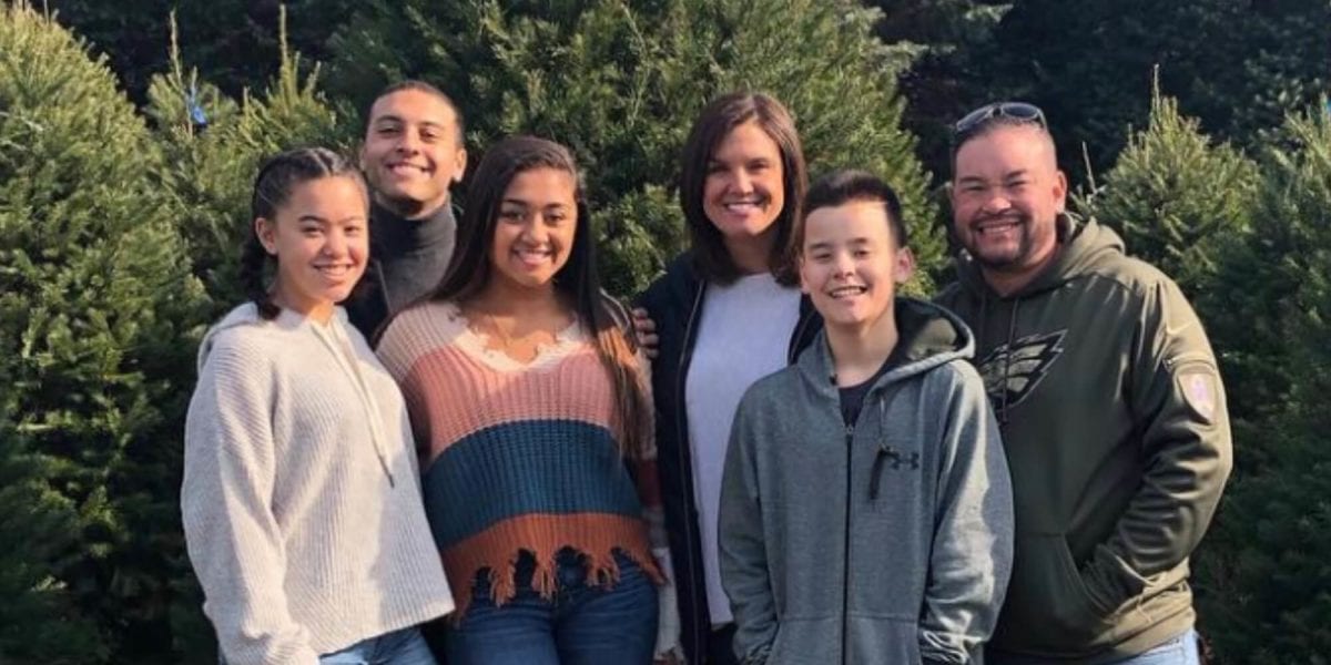 Jon Gosselin Shows Collin Christmas Tree Shopping With His Family One Month After Filing for Full Custody