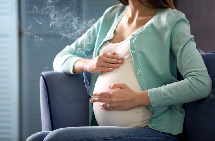 The Effects of Smoking While Pregnant: These Are the Dangers to Your Baby