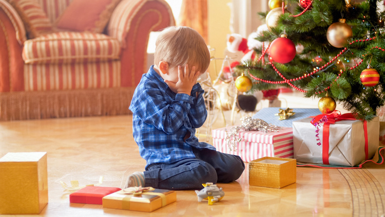 This Dad Thought It Would Be Funny to Wrap Bricks Up for His Kids as Fake Christmas Presents, But It Didn't Go So Well