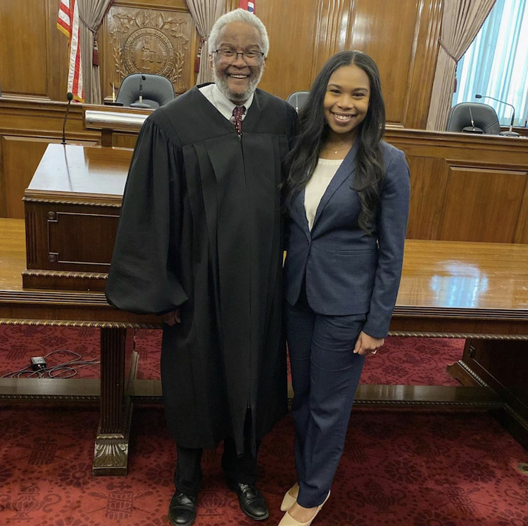 Juliana Lamar: This Mom Returned to Law School One Day After Having a Baby, So the Judge at Her Swearing-In Ceremony Did Something Really Special