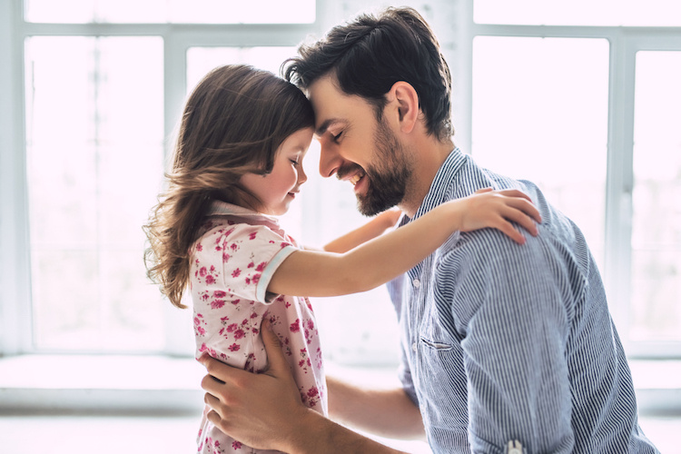 This Dad Needs Advice After He Told His Girlfriend, Who He Says Acts 'Spiteful' Towards His Daughter, That He'd Choose His Daughter Over Her if It Came to That