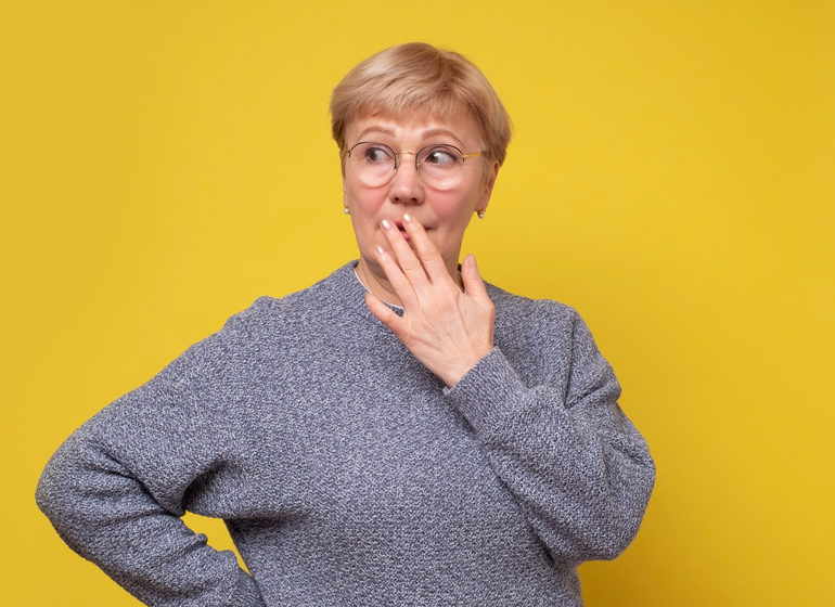 Mom Excited to Record Her Daughter's Marriage Proposal Accidentally Records Her Own Face Instead