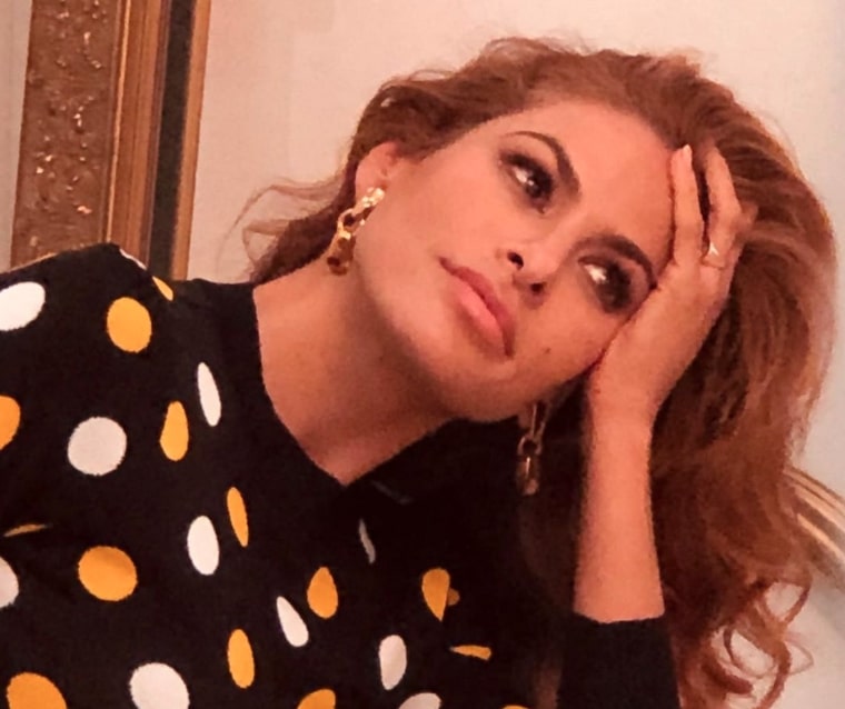 Eva Mendes Gracefully Shuts Down Fan Who Claims Ryan Gosling "Doesn't Help" Raise Their Kids