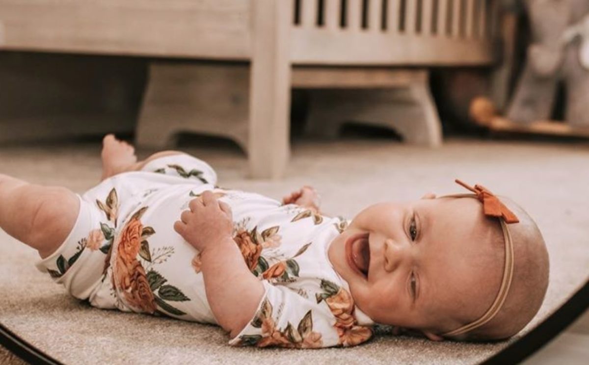 Tori And Zach Roloff's Baby Lilah Mirror Pics Are So Sweet