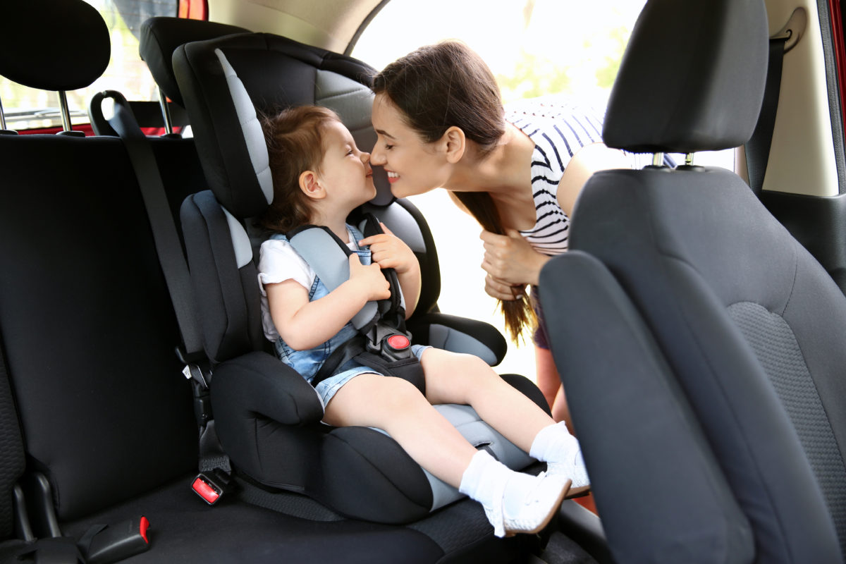 Parents Debate Whether or Not It Is Acceptable to Leave Their Kids in Their Car During Errands to Protect Them From COVID