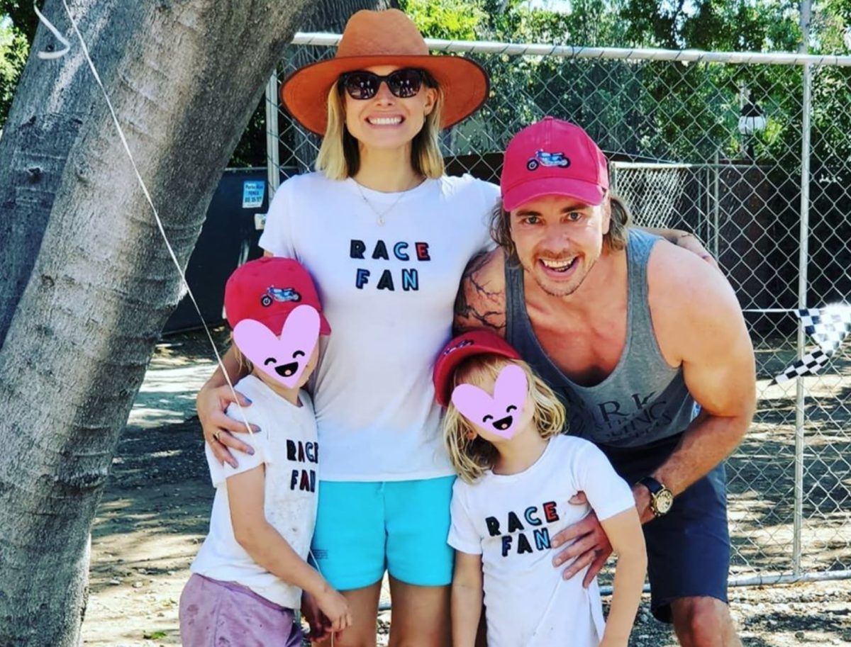 Kristen Bell Reveals Dax Shepard's Sobriety Anniversary Card