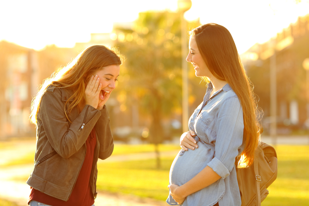 How Long Should You Wait to Tell Your Family You're Pregnant?