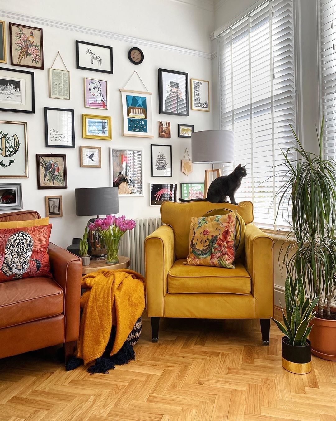 15 Picture-Perfect Gallery Walls That Inspire Us to Buy and Hang Some Art