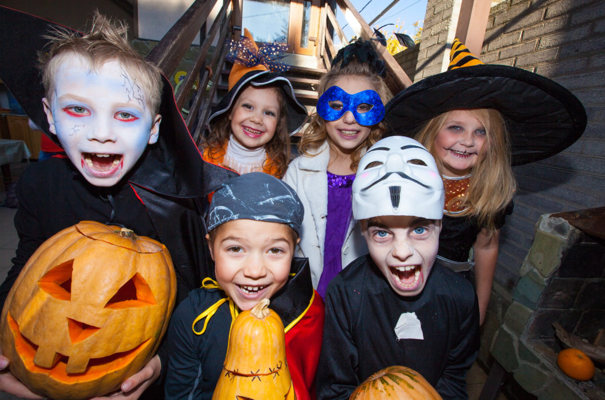 Kids Dump Some of Their Halloween Candy In Front of Child With Cancer Sign So That He Can Enjoy the Goodness Too