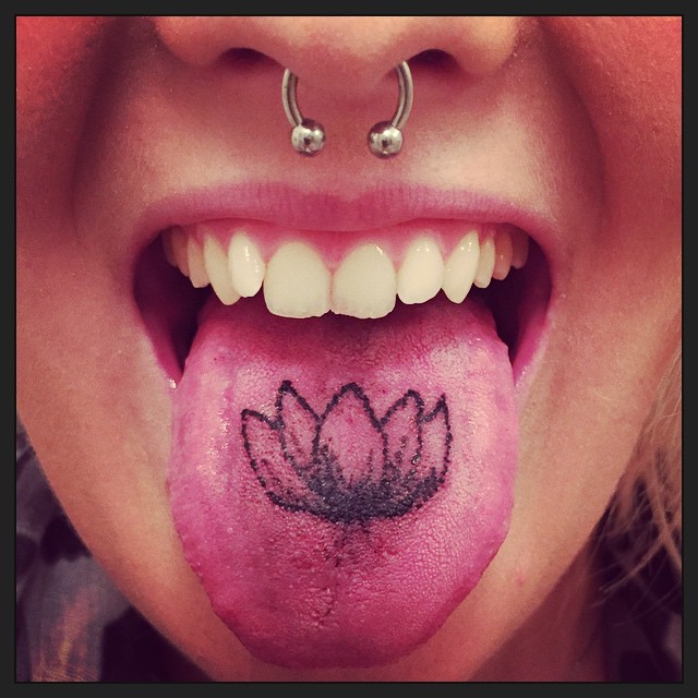 25 Real Tongue Tattoos That We Don't Have a Taste For