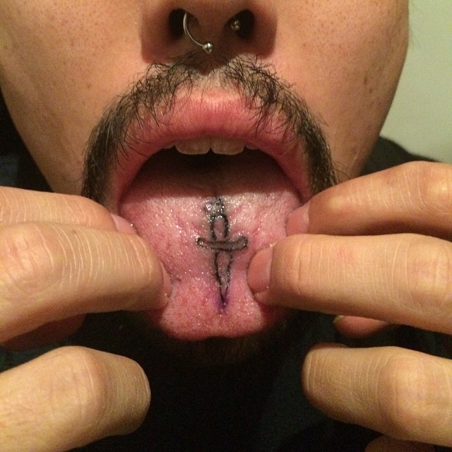 25 Real Tongue Tattoos That We Don't Have a Taste For