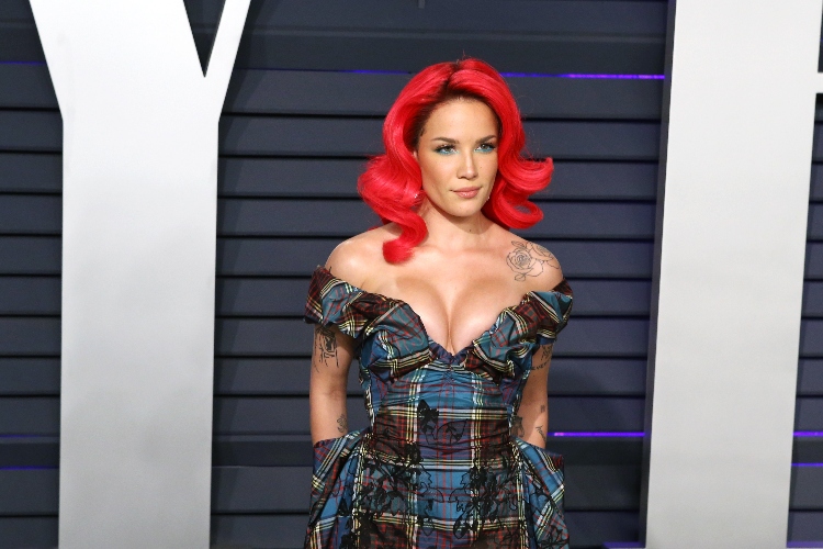 Halsey Gives Update On Pregnancy, Speaks On Gender