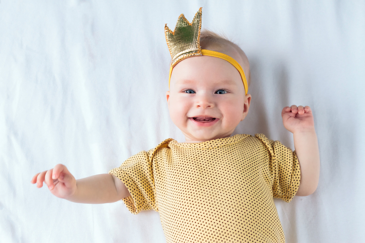 25 Perfect Baby Names for Girls with Persian Origins