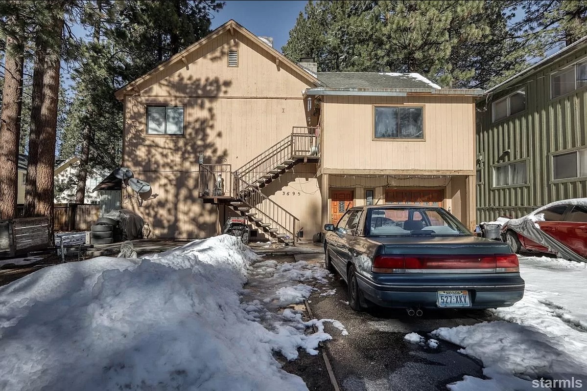 Would You Buy This Mannequin Murder House? 