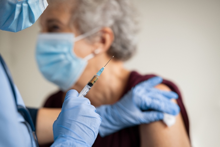 103-Year-Old Texas Woman Gleefully Gets COVID-19 Vaccine