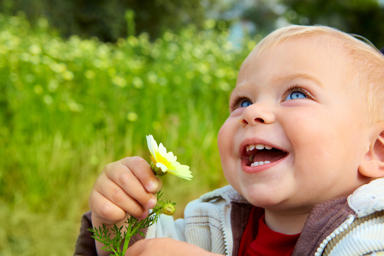 25 Popular, Uplifting Baby Boy Names New Parents Are Turning To Today