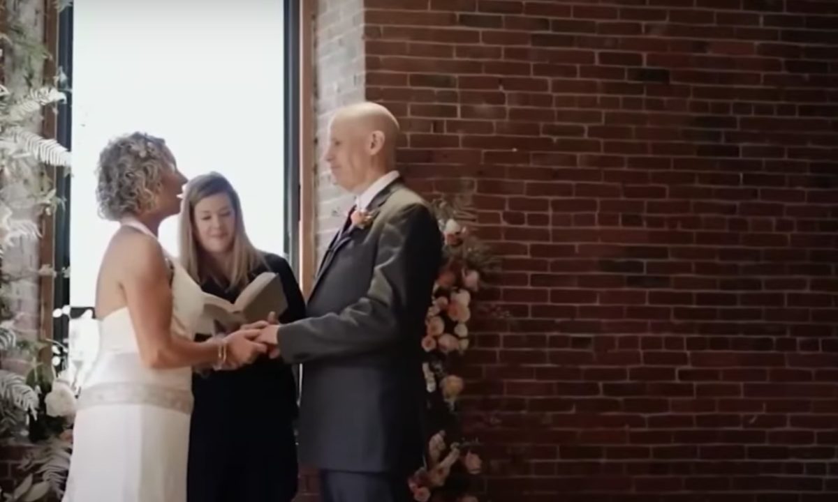 Man With Alzheimer's Asks Wife to Marry Him A Second Time