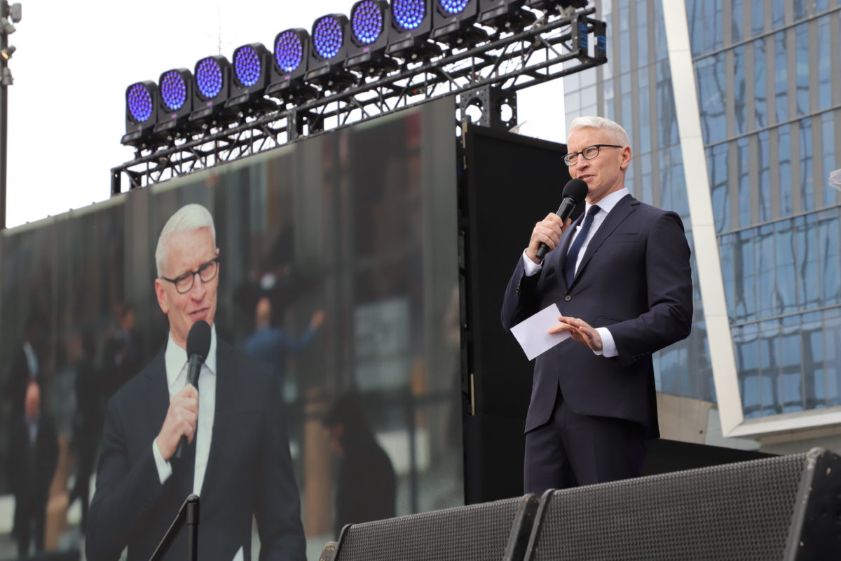 Remember The Adorable Photo Of Anderson Cooper's Son Wyatt Seeing Him On TV For The First Time? This New One Is Better