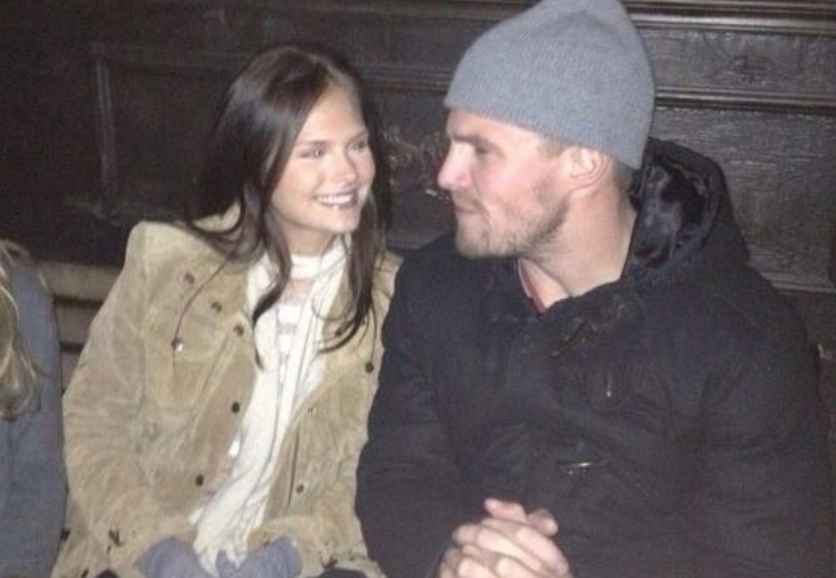 Stephen Amell Admits He Was Removed from Flight After Altercation With Wife