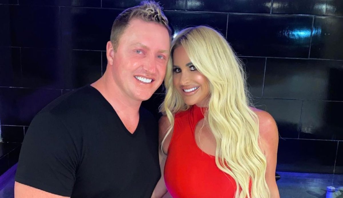 Kim Zolciak Biermann Praises Husband For Red Cross Award After Saving Their Son Twice From Choking