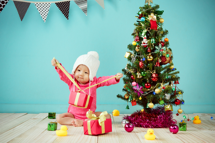 20 Ideas for Your Baby's First Christmas