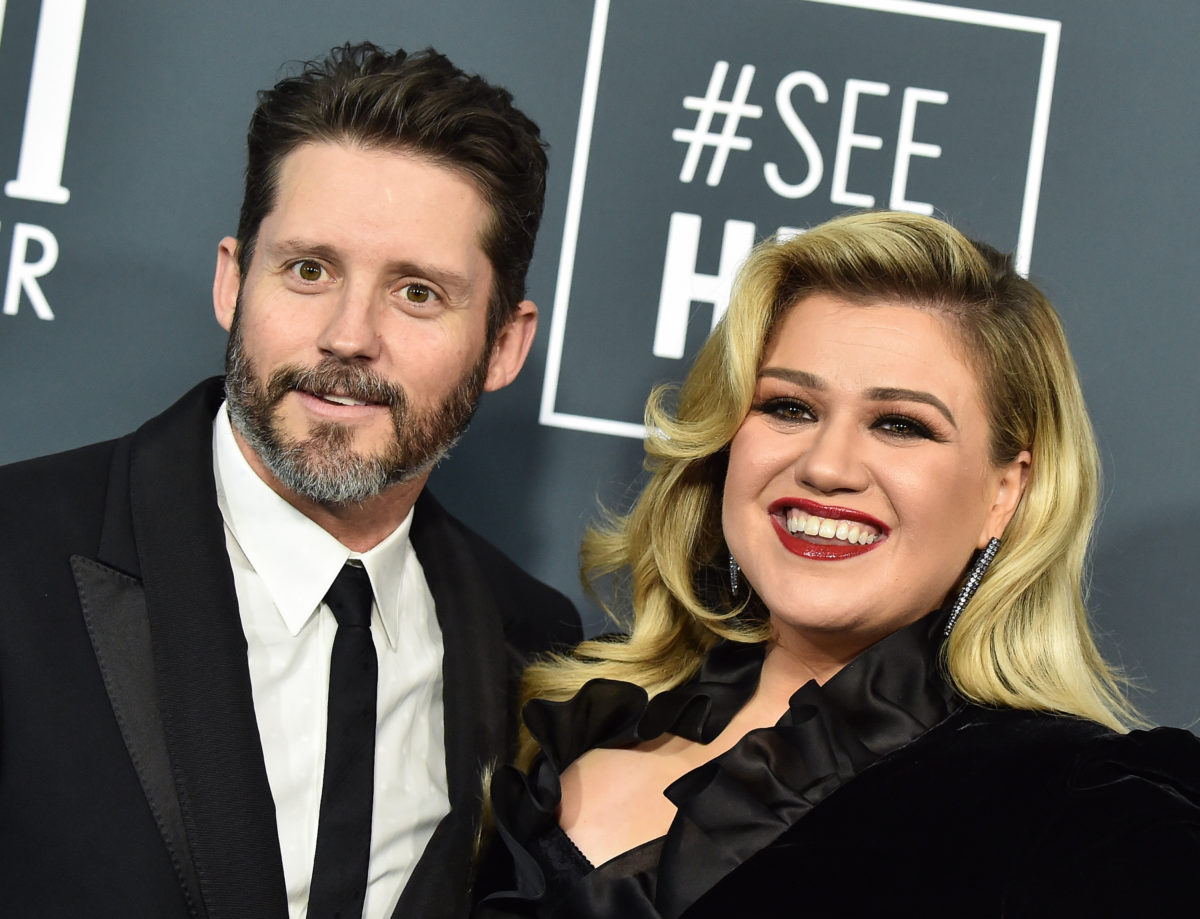 Kelly Clarkson Secures 10.4 Million Dollar Ranch in Divorce Settlement