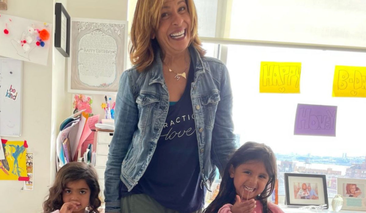 Hoda Kotb's Adorable Girls 'Raid' Her Closet In Hilarious Photo