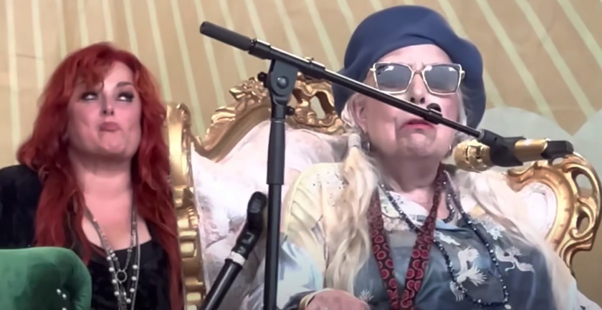 Joni Mitchell Brings Wynonna Judd to Tears Will Heartbreaking Performance 7 Years After Brain Aneurysm