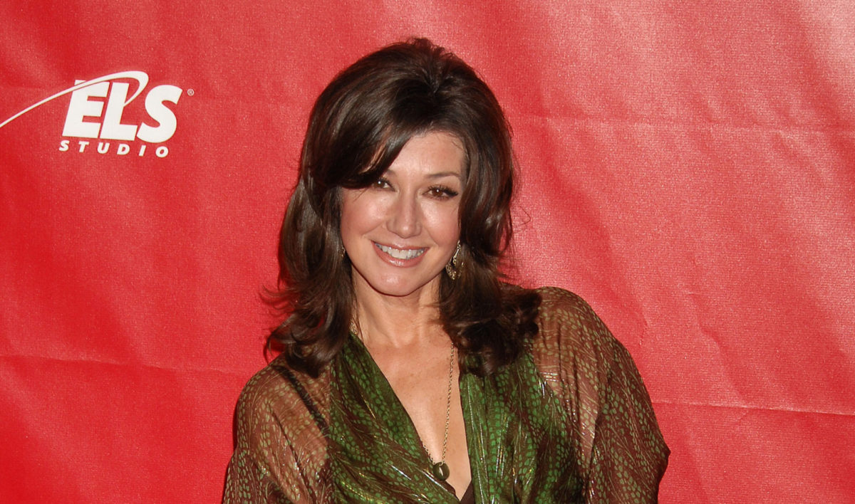 Singer Amy Grant Hospitalized Following Bike Accident At Nashville Park