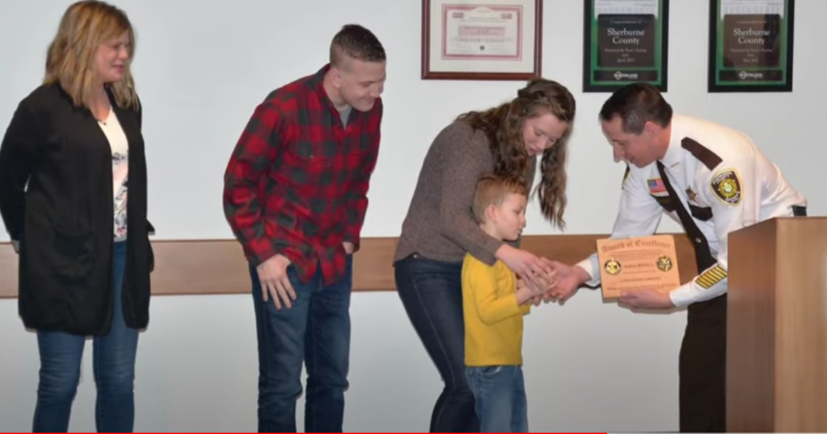 4-Year-Old Boy Receives Life Saving Award After Saving Mother’s Life, Who Went Into Septic Shock While at Home