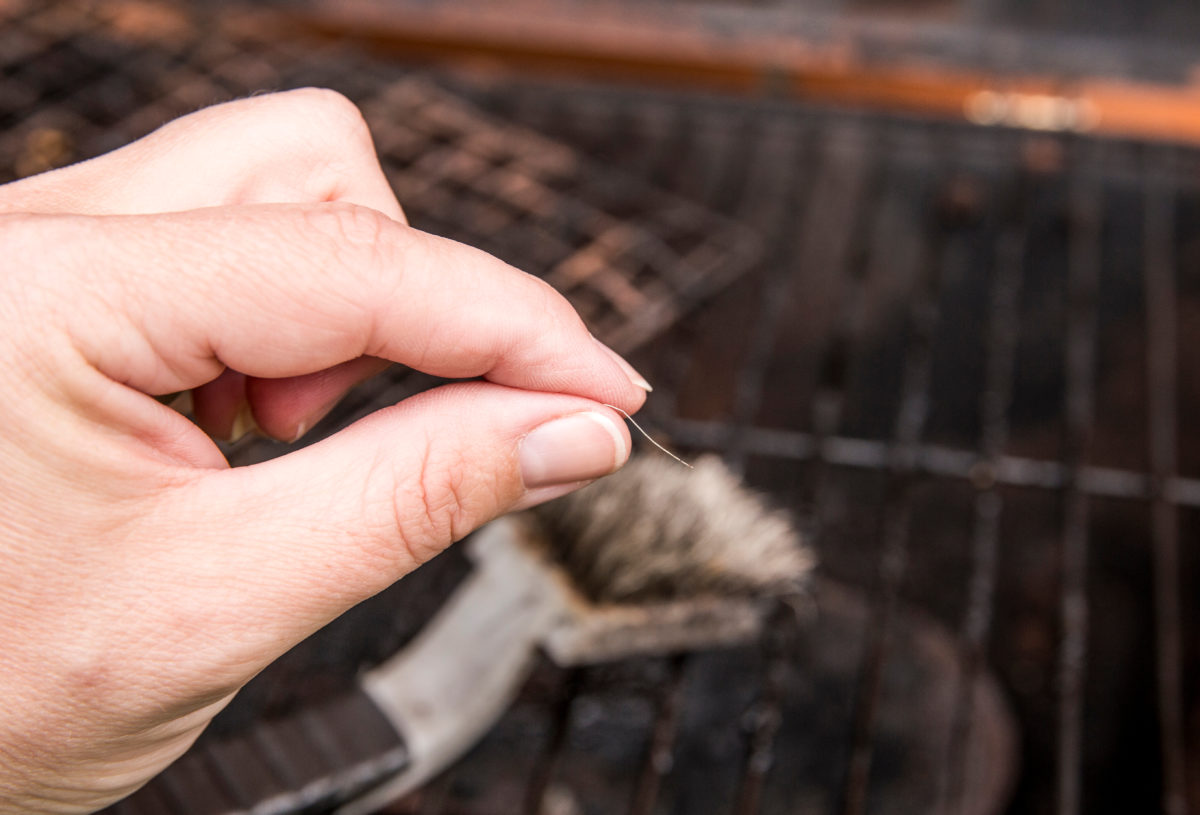 Here’s Why This Pediatric ER Doctor is Cautioning Barbecue Enthusiasts Against the Use of Grill Brushes With Metal Wires – It Could Save a Life!