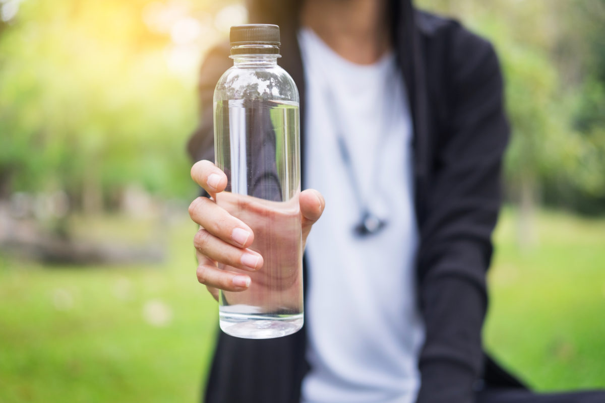 35-Year-Old Mother Dies of Water Toxicity After Drinking Too Much Water on a Hot Summer Day